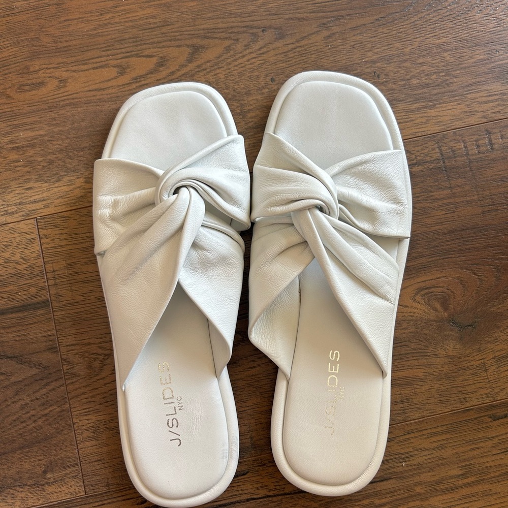 J/SLIDES Cream Knotted Bow Sandals
